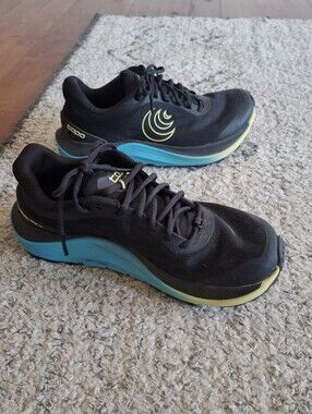Topo Athletic Women's Ultraventure 4 Comfortable Cushioned Durable 5MM Drop